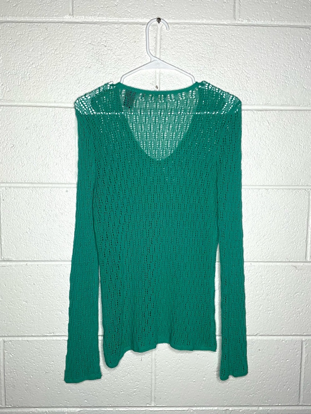< Liz Claiborne Green Open-Knit Bell Sleeve Sweater > - Picture 5 of 5